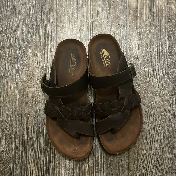 Cliff Sandals sz 8 - Picture 2 of 3